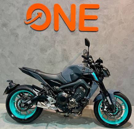 YAMAHA MT-09 